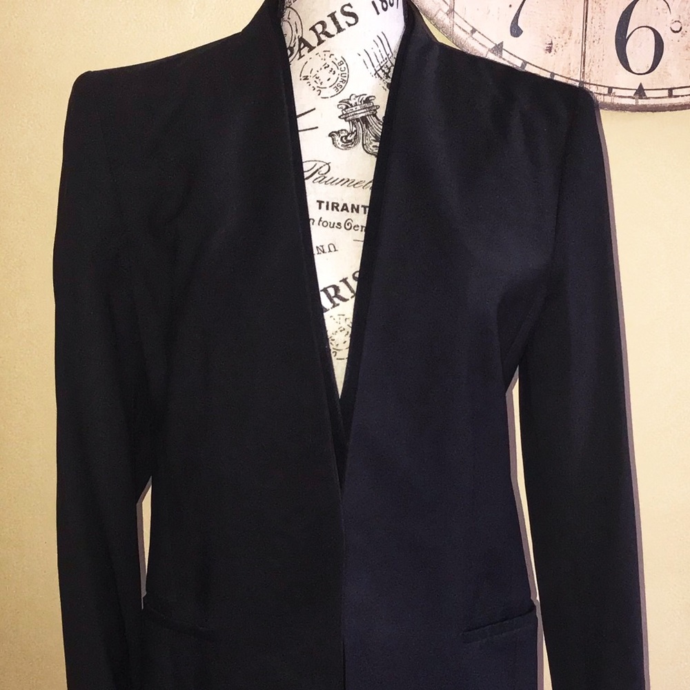 💄2 for $10💄Ann Taylor Black Blazer